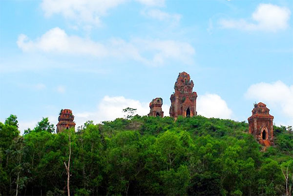 Top 31 địa điểm du lịch Quy Nhơn được thu hút nhất