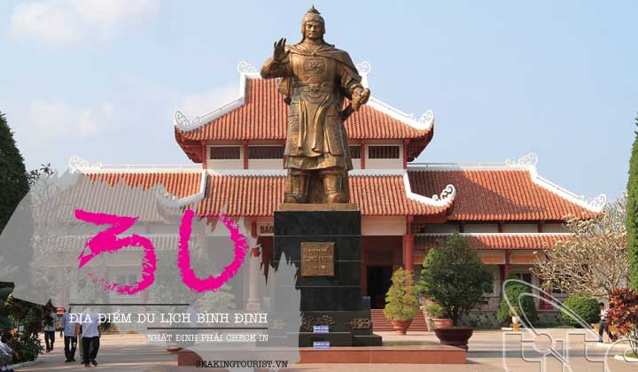 #10. Bảo tàng vua Quang Trung